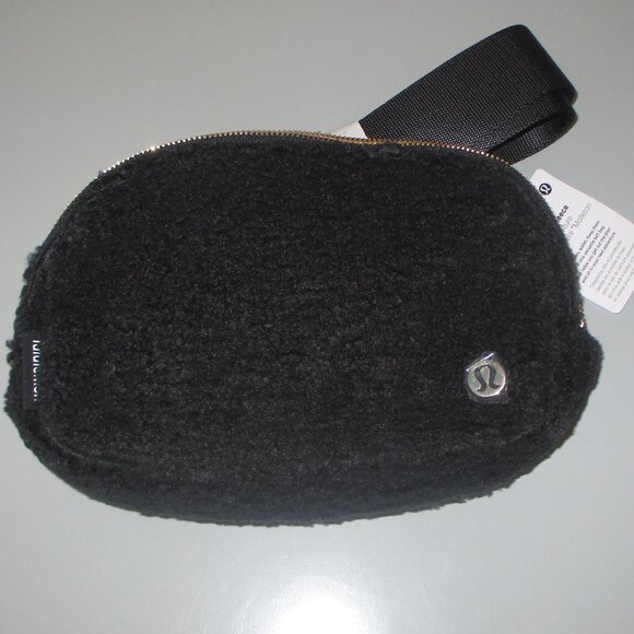 LULULEMON Handbags - Lululemon Everywhere Fleece Belt Bag Black & Gold - NWT
